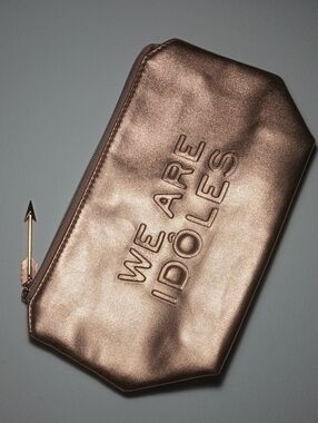 Lancome We Are Idoles Rose Gold Cosmetic Bag  Arrow Zip Pull 492036075006
